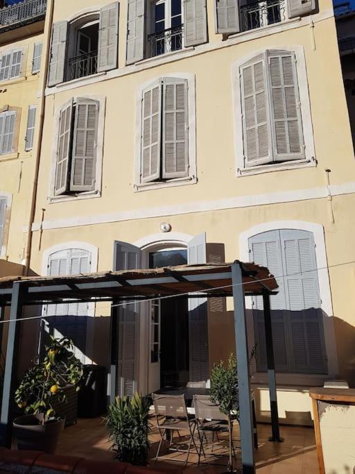 Apartment Superbe 2 Pieces Avec Grande Terrasse, Classe *** Marseilles